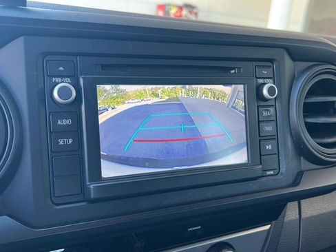 Used 2016 Toyota Tacoma SR image 23