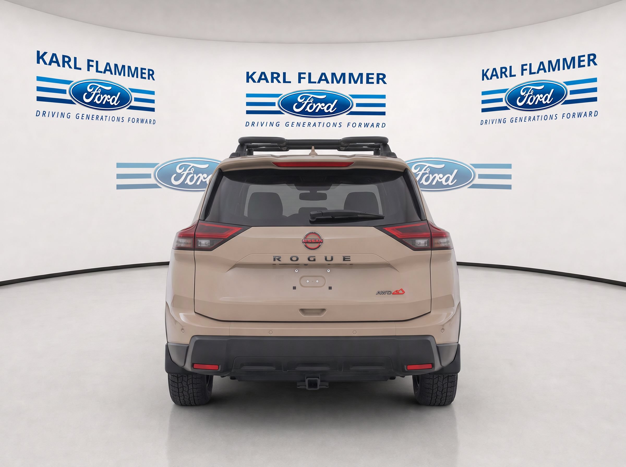 Used 2025 Nissan Rogue SV AWD/4WD image 4
