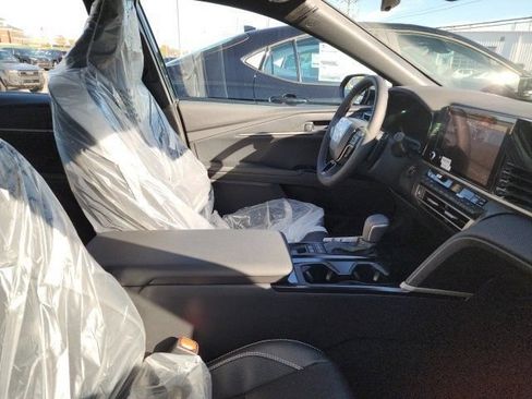 Used 2026 Toyota Camry SE w/ Convenience Package FWD image 13