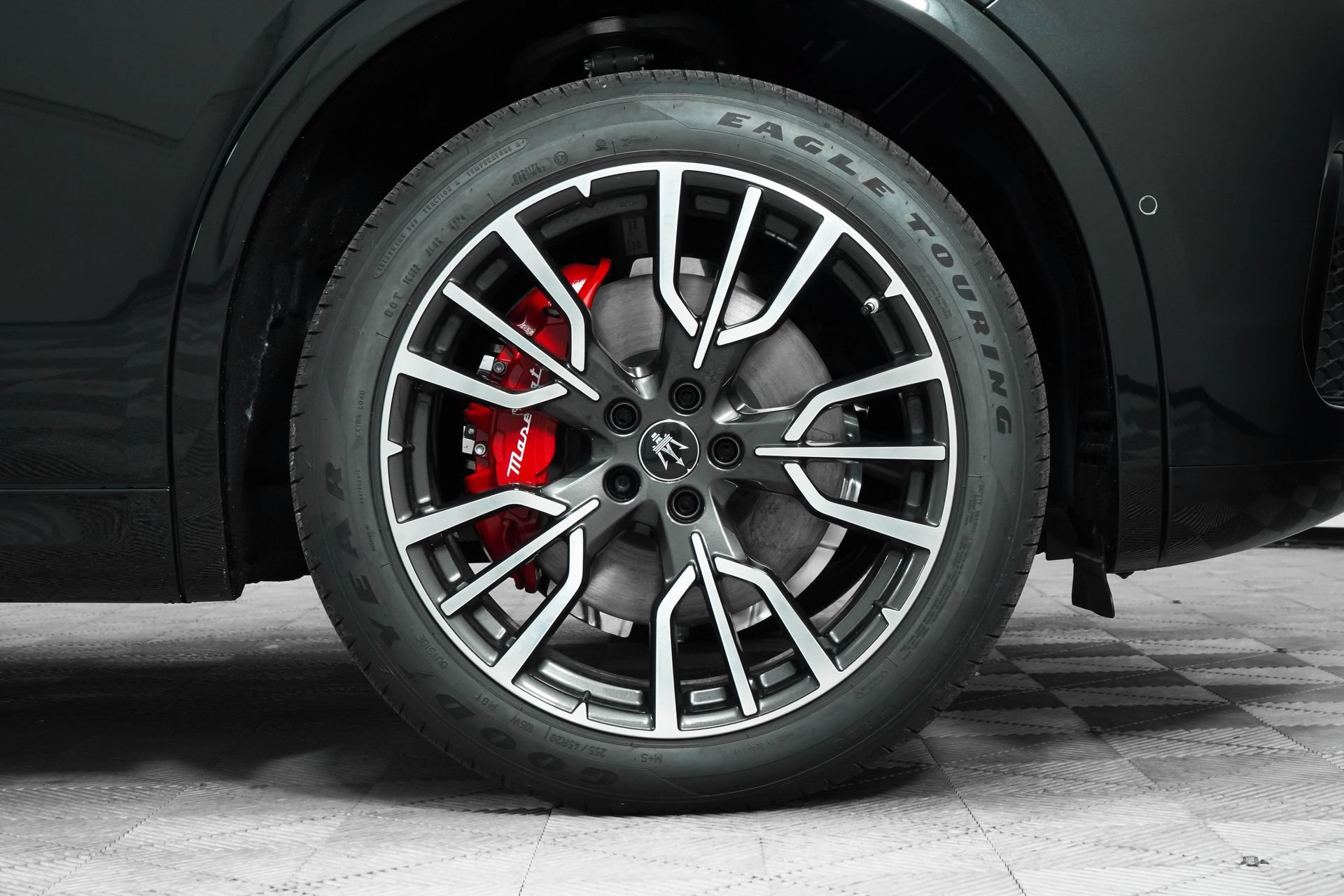 Used 2025 Maserati Grecale GT AWD/4WD image 9