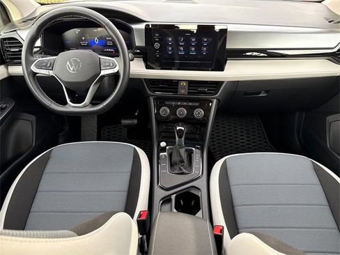 Certified 2025 Volkswagen Taos S image 17