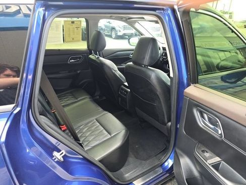 Used 2023 Nissan Rogue Platinum AWD/4WD image 38