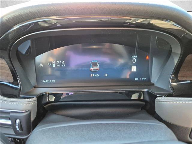 Used 2025 Lincoln Corsair Reserve AWD/4WD image 11