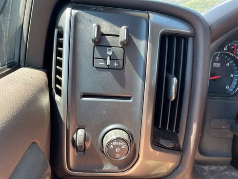 Used 2018 Chevrolet Silverado 1500 LT w/ All Star Edition image 19