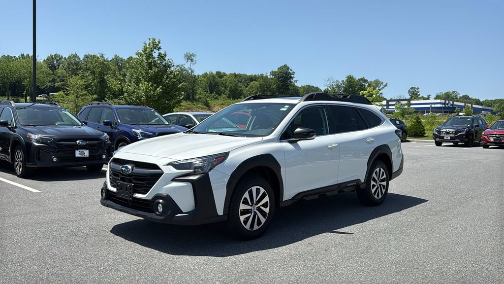 Used 2024 Subaru Outback Premium w/ Popular Package #1 AWD/4WD image 3