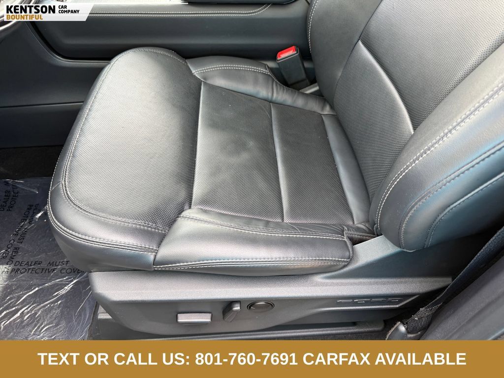 Used 2025 Ford Expedition Max Platinum AWD/4WD image 29