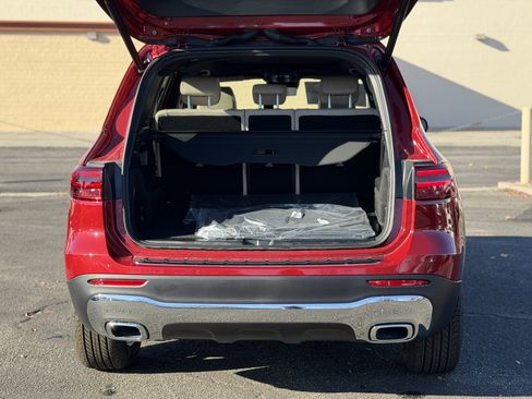 New 2026 Mercedes-Benz GLB 250 image 11