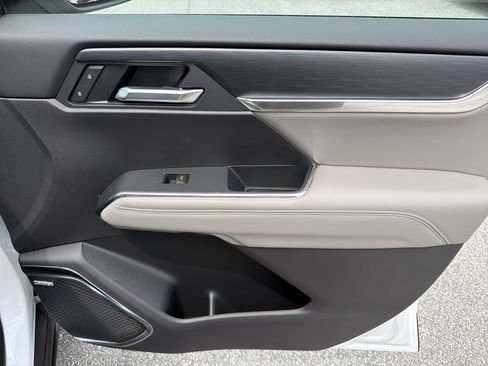 New 2026 GMC Acadia Elevation w/ Elevation Premium Package FWD image 15