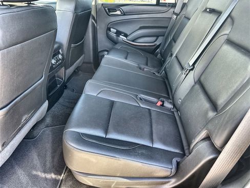 Used 2018 GMC Yukon SLT w/ Premium Edition image 16