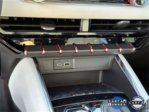 Used 2024 GMC Canyon AT4X image 14