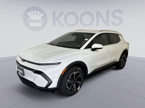 New 2026 Chevrolet Equinox EV LT image 1