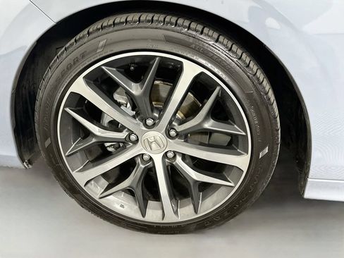 Used 2024 Honda Civic Touring image 33