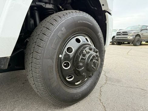 Used 2026 RAM 3500 Limited image 32