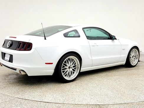 Used 2014 Ford Mustang GT image 5