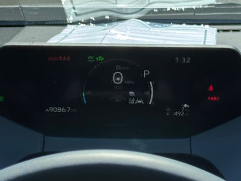 Used 2024 Toyota Prius Prime FWD image 14