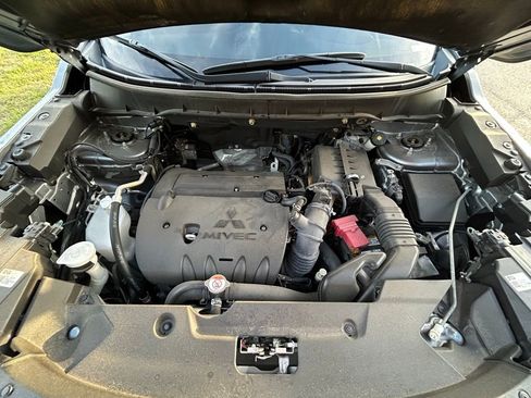 Used 2020 Mitsubishi Outlander Sport ES FWD image 12