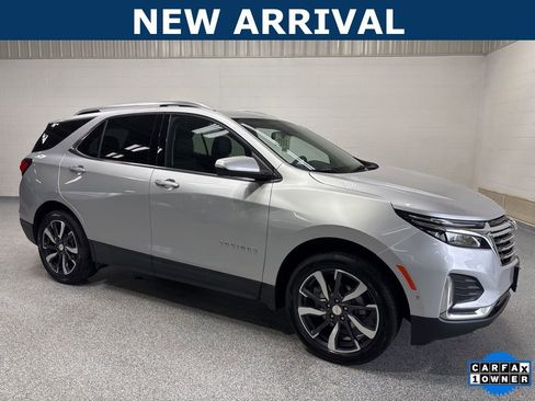 Used 2022 Chevrolet Equinox Premier AWD/4WD image 1