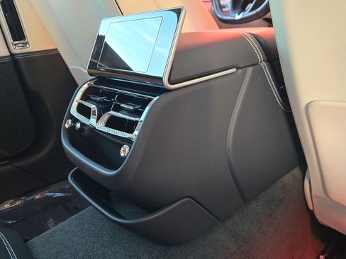 Used 2020 Bentley Flying Spur W12 image 43