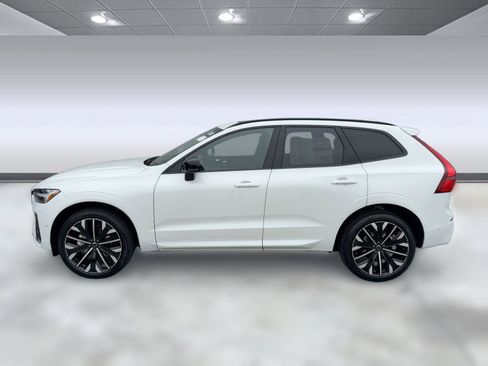 New 2026 Volvo XC60 B5 Ultra w/ Climate Package image 2