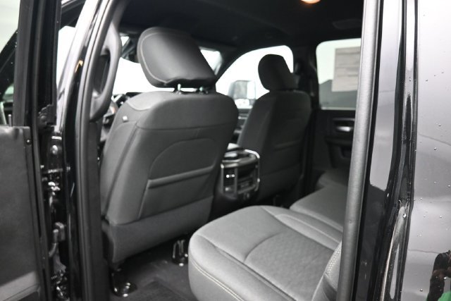New 2027 RAM 3500 Big Horn AWD/4WD image 11