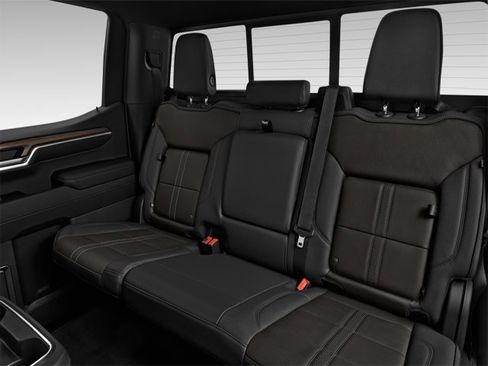 Used 2023 Chevrolet Silverado 1500 High Country w/ High Country Premium Package image 11