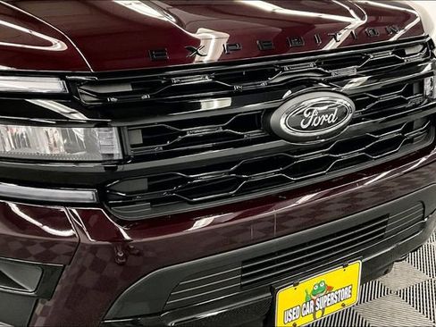 Used 2023 Ford Expedition Max Limited image 33