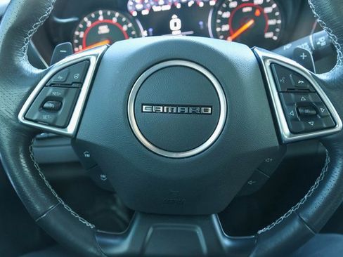 Used 2020 Chevrolet Camaro LT image 25