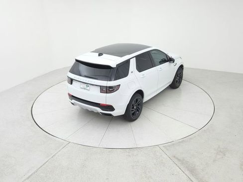 Used 2025 Land Rover Discovery Sport S image 14