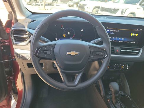 Used 2025 Chevrolet TrailBlazer LS w/ LS Convenience Package image 15