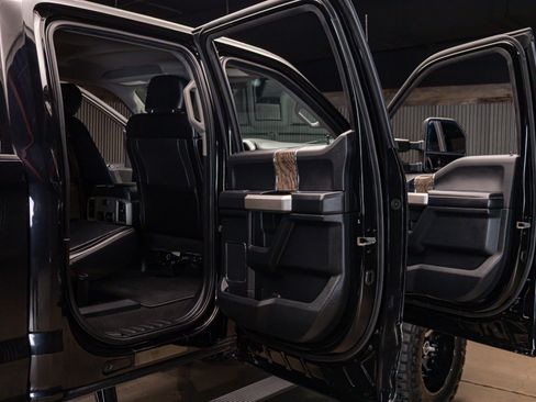 Used 2019 Ford F250 Lariat image 33