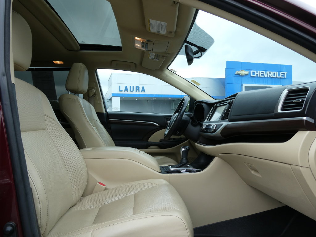 Used 2015 Toyota Highlander Limited AWD/4WD image 13