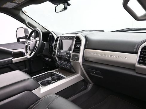 Used 2020 Ford F250 Lariat w/ Lariat Ultimate Package AWD/4WD image 25