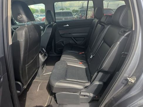 Certified 2023 Volkswagen Atlas SEL AWD/4WD image 11
