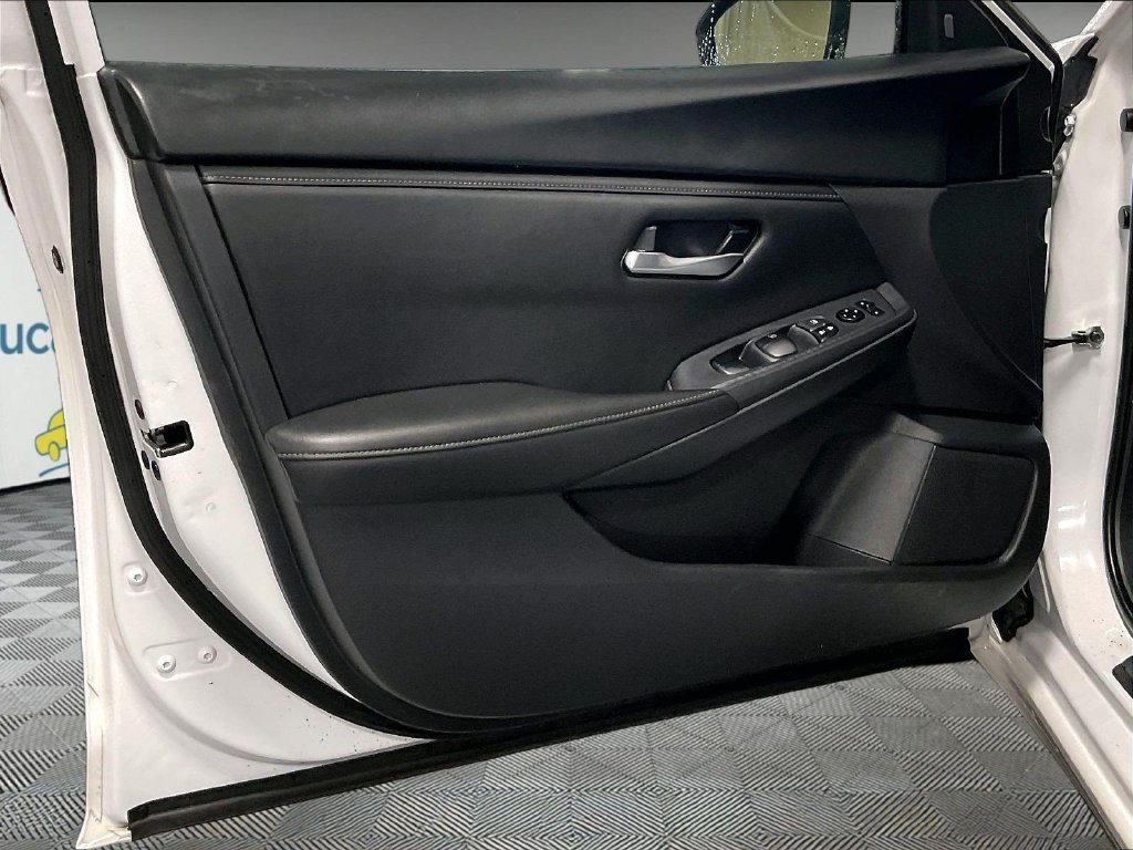 Certified 2024 Nissan Sentra SV w/ All-Weather Package FWD image 9