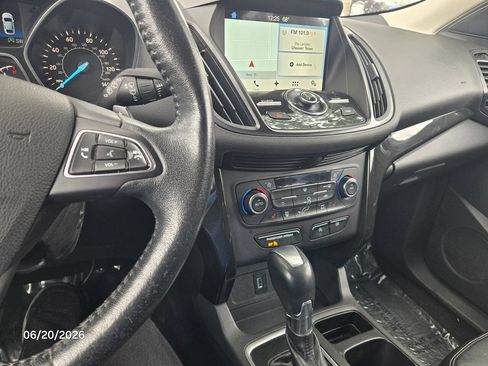 Used 2017 Ford Escape Titanium AWD/4WD image 31