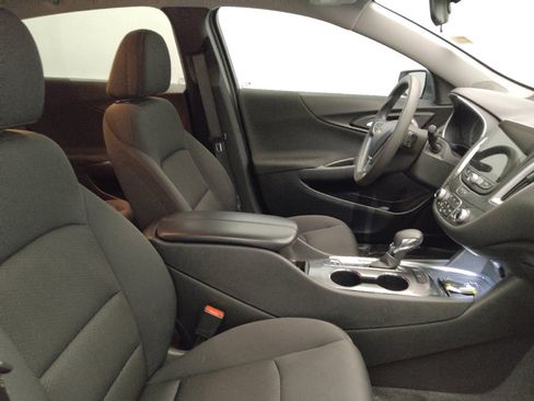 Used 2023 Chevrolet Malibu LT FWD image 21