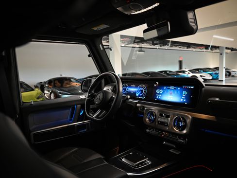 Used 2025 Mercedes-Benz G 580 w/ EQ Technology image 19