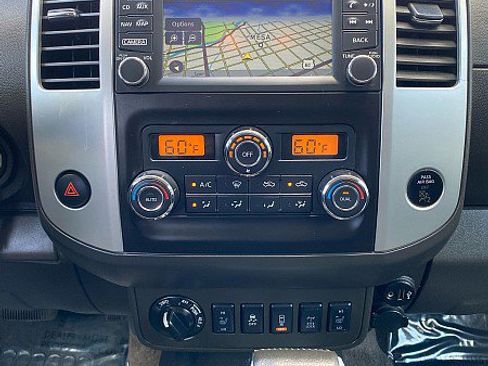 Used 2018 Nissan Frontier PRO-4X image 14