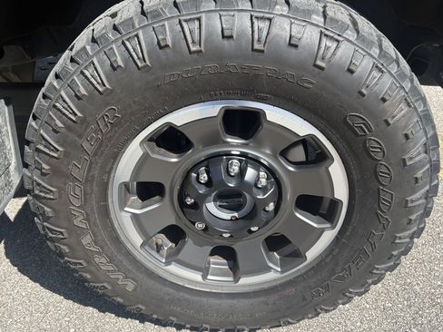 Used 2023 Ford F250 Lariat w/ Lariat Ultimate Package AWD/4WD image 15