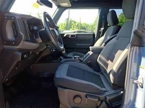 Used 2023 Ford Bronco Big Bend image 15