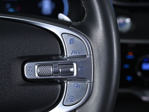 Used 2025 Genesis GV70 2.5T image 16