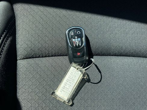 Used 2025 Buick Encore GX Preferred image 22