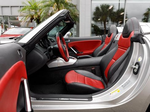 Used 2008 Saturn Sky w/ Premium Trim Package RWD image 36