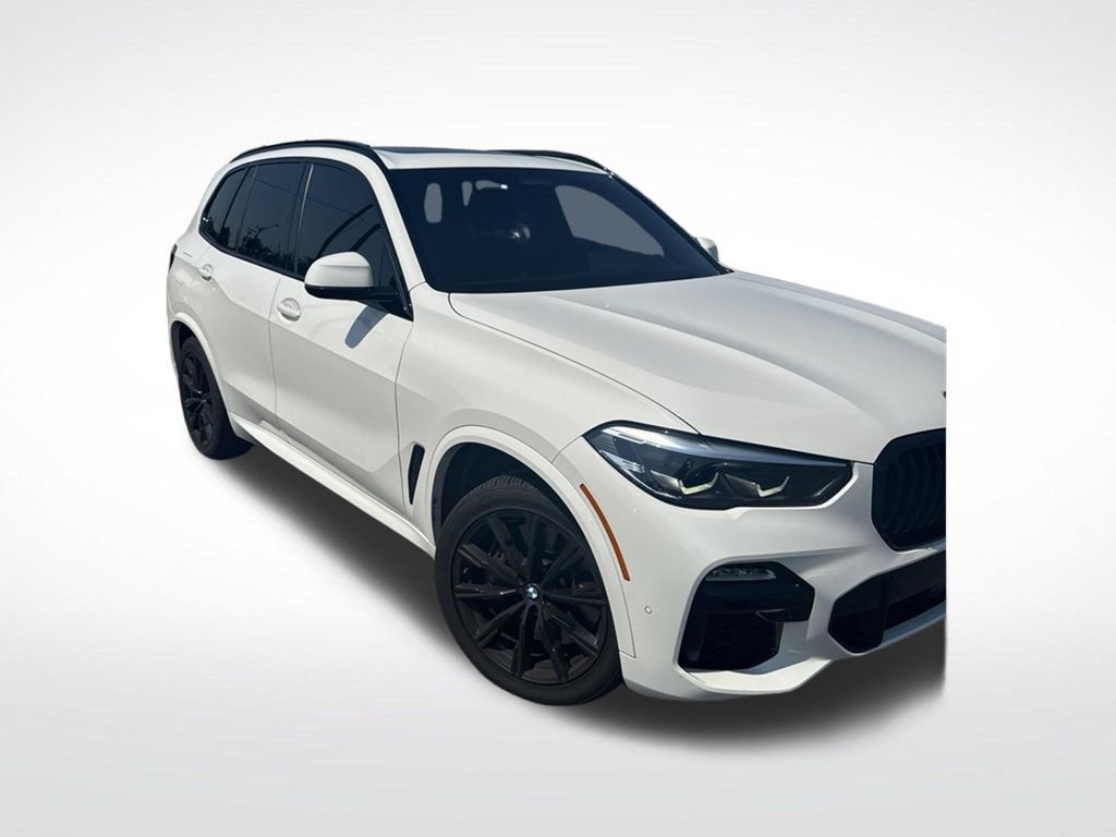 Used 2020 BMW X5 M50i AWD/4WD image 3