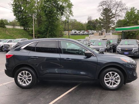 Used 2022 Ford Escape SE w/ Convenience Package AWD/4WD image 6