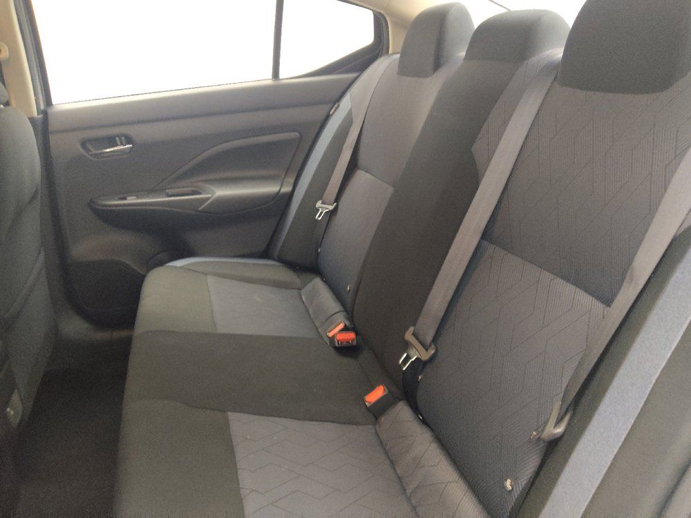 Used 2025 Nissan Versa SV FWD image 18