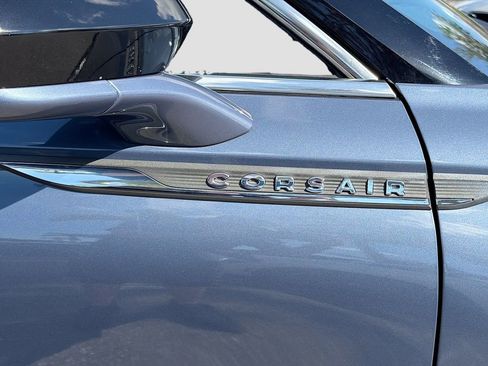 Used 2022 Lincoln Corsair Standard image 12