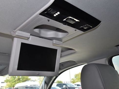 Used 2019 Chevrolet Tahoe LT AWD/4WD image 13
