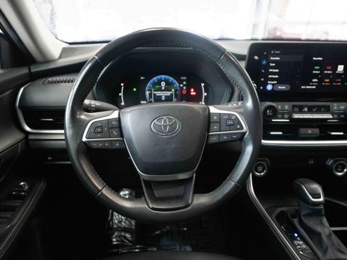Used 2024 Toyota Grand Highlander XLE image 21