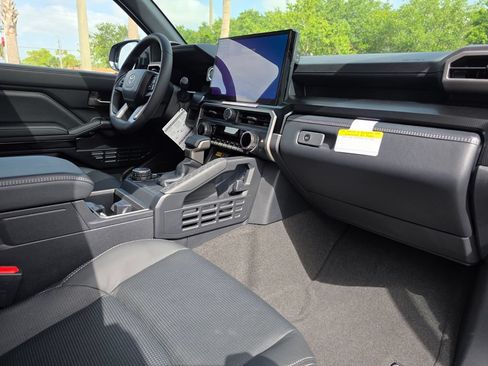 New 2026 Toyota 4Runner Limited AWD/4WD image 13